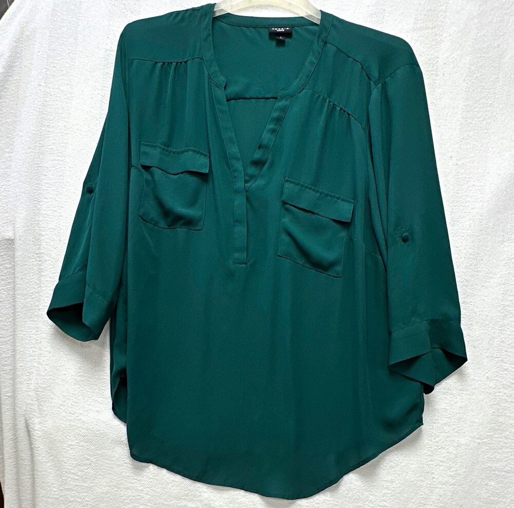 Torrid Harper Womens Pullover Blouse Size 2 Green Solid V-Neck Roll Tab 3/4